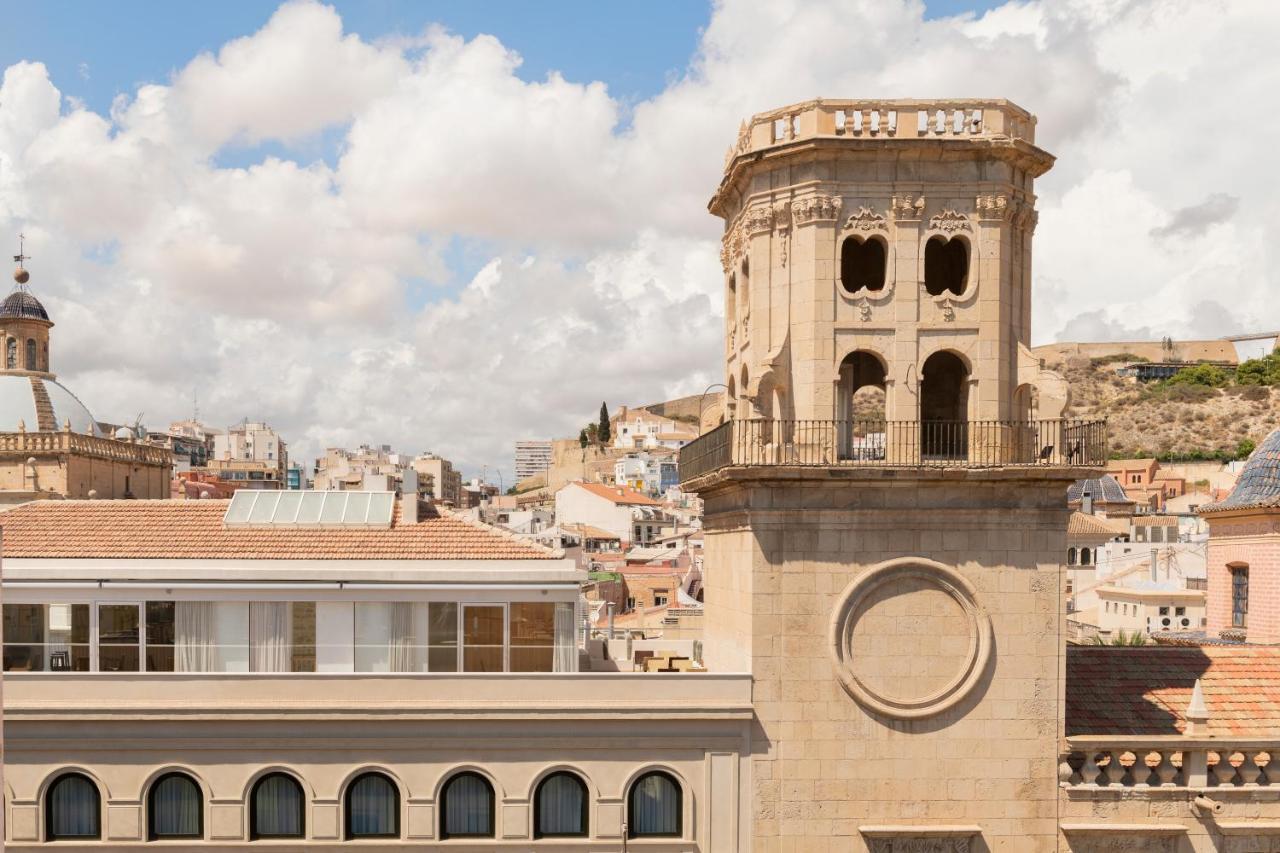 Eurostars Portico Alicante Eksteriør billede The bell tower of the church