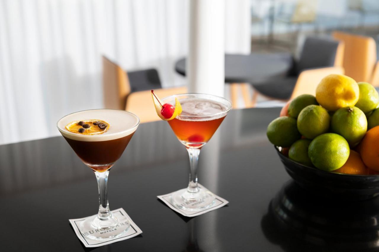 Eurostars Portico Alicante Eksteriør billede Cocktails at the bar